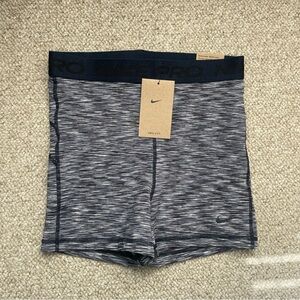 Nike Pro Women’s 3” Dri-Fit Navy Blue Training Spacedye Spandex Sz S NWT